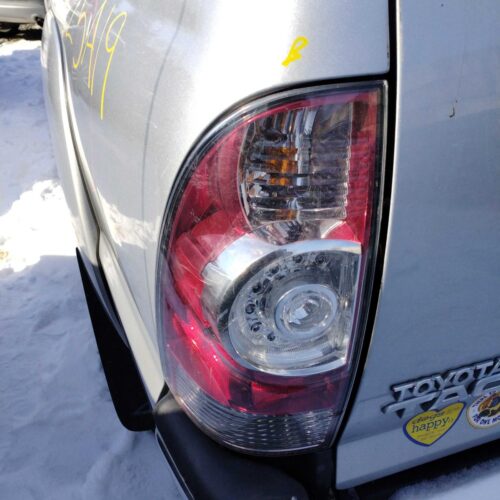 2015 TOYOTA TACOMA TAIL LAMP – 1002746220
