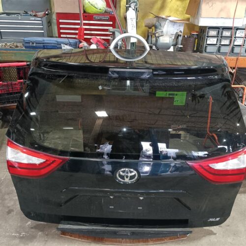 2016 TOYOTA SIENNA DECKLID TAILGATE – 1535429