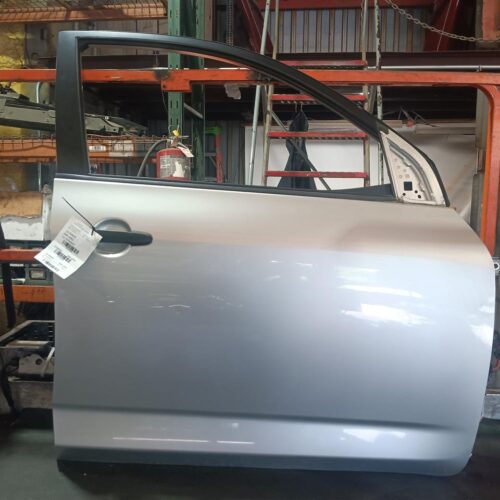 2009 TOYOTA RAV4 DOOR ASSEMBLY FRONT – 1552398