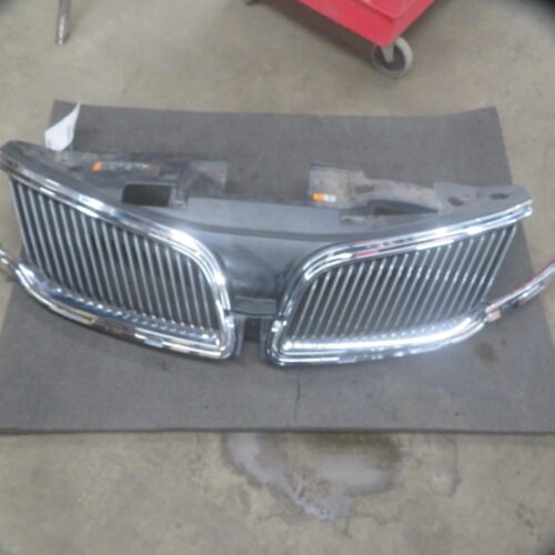 2015 LINCOLN MKS GRILLE – 1001155811
