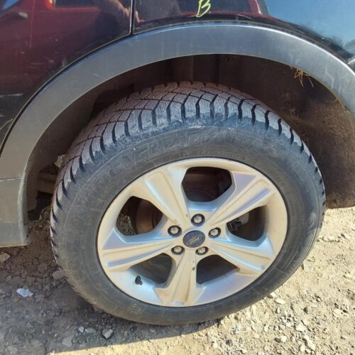 2015 FORD ESCAPE TIRES – 1003010211