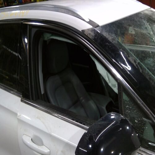 2020 LINCOLN CORSAIR DOOR ASSEMBLY FRONT – 400001127809